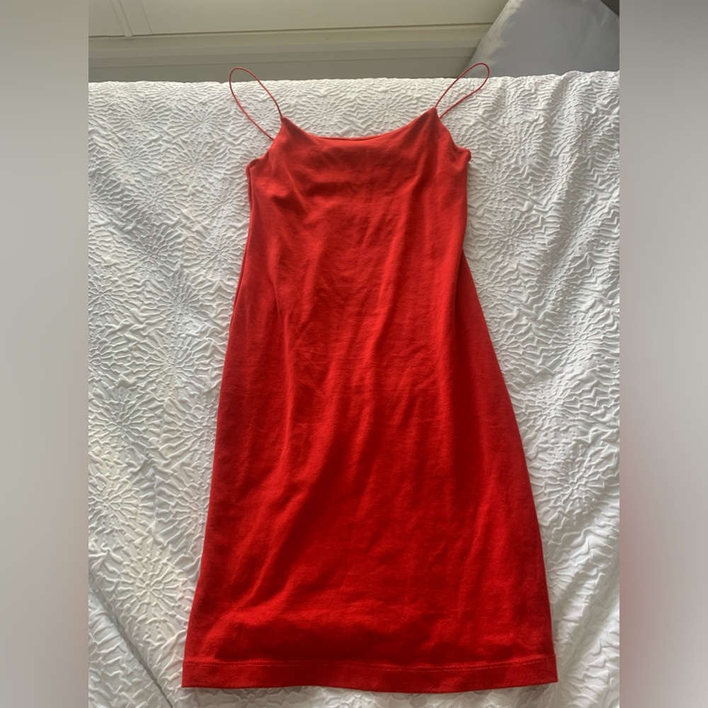 Flattering Zara red dress